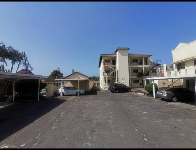 1 BEDROOM APARTMENT FOR SALE IN MARGATE BEACH